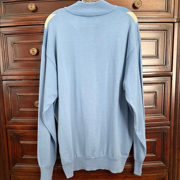 Marbas Blue and Cream Argyle Men's Golf Sweater - Picture 9 of 9
